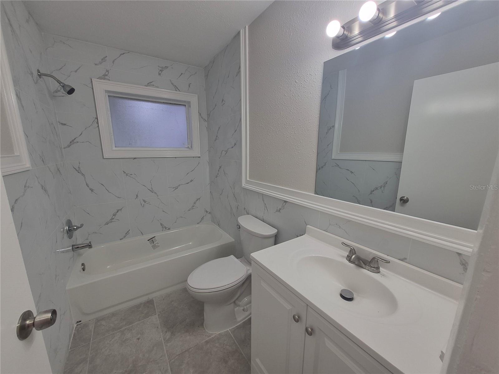 BEVERLY HILLS MARKET AREA - Residential Lease