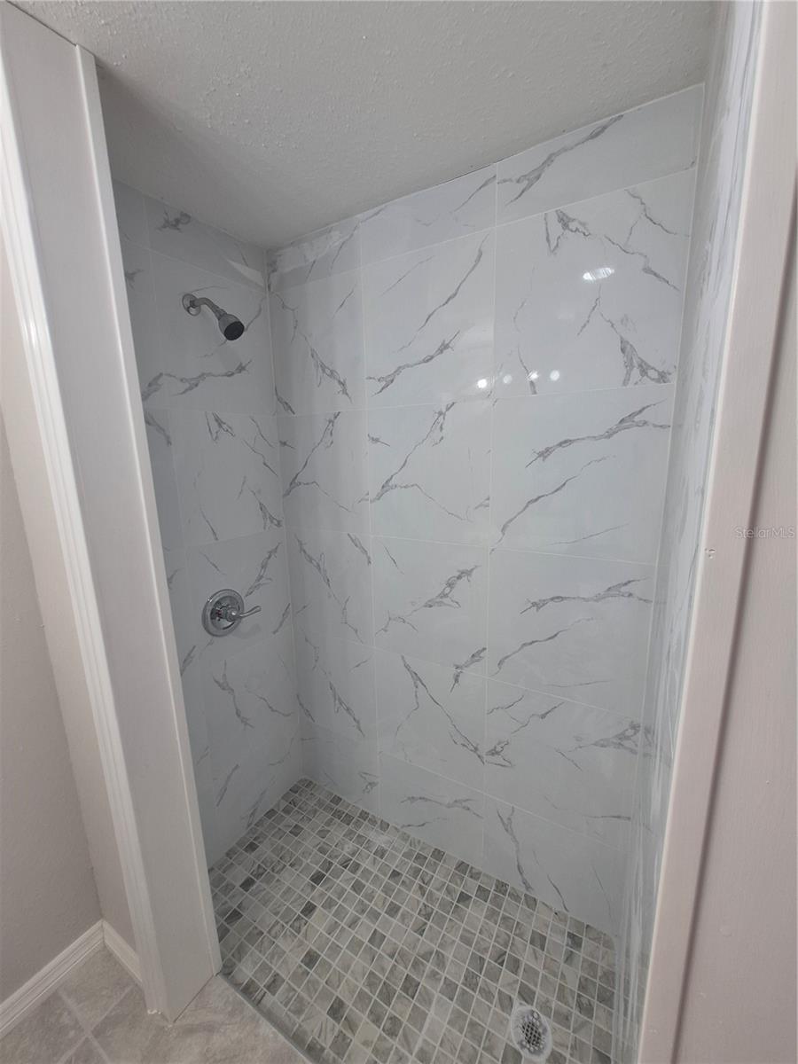 BEVERLY HILLS MARKET AREA - Residential Lease