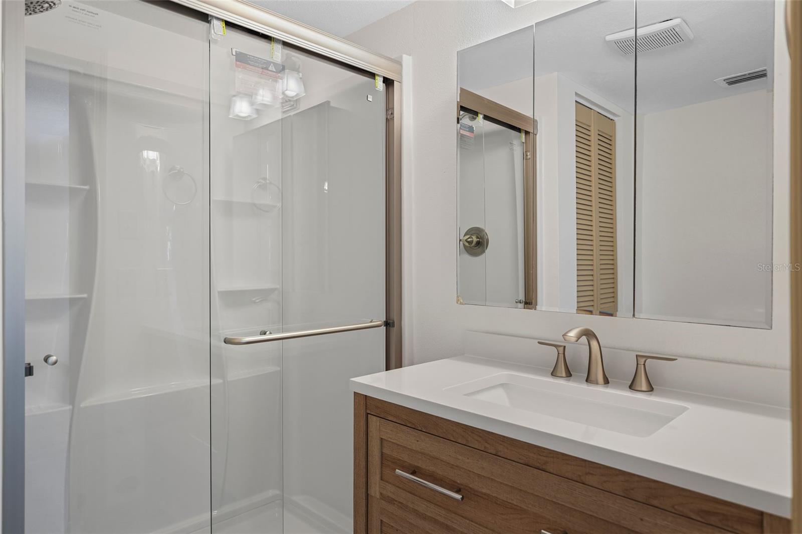 OAK PARK TERRACE UNITS 1-16 - Residential