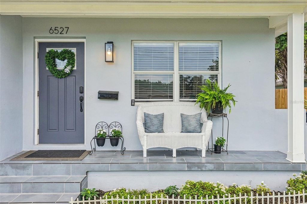 Photo of 6527 3rd Avenue S, St Petersburg, FL 33707 (MLS # TB8496005)