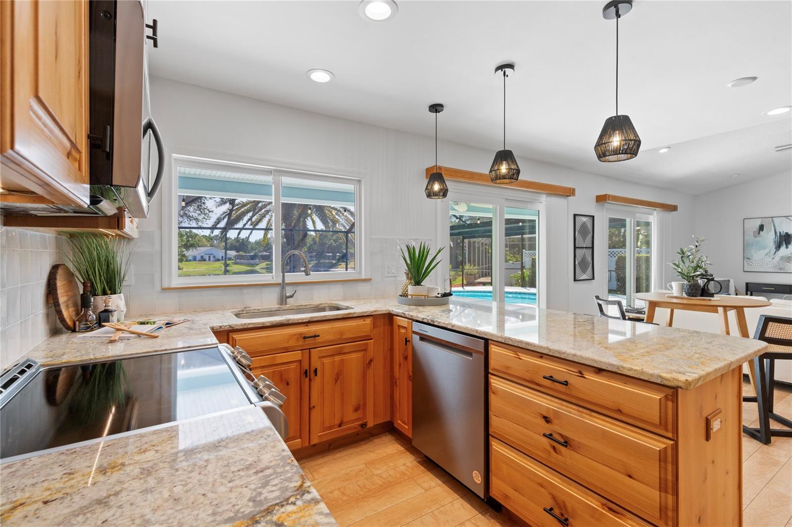 LAKE VALENCIA UNIT ONE - Residential
