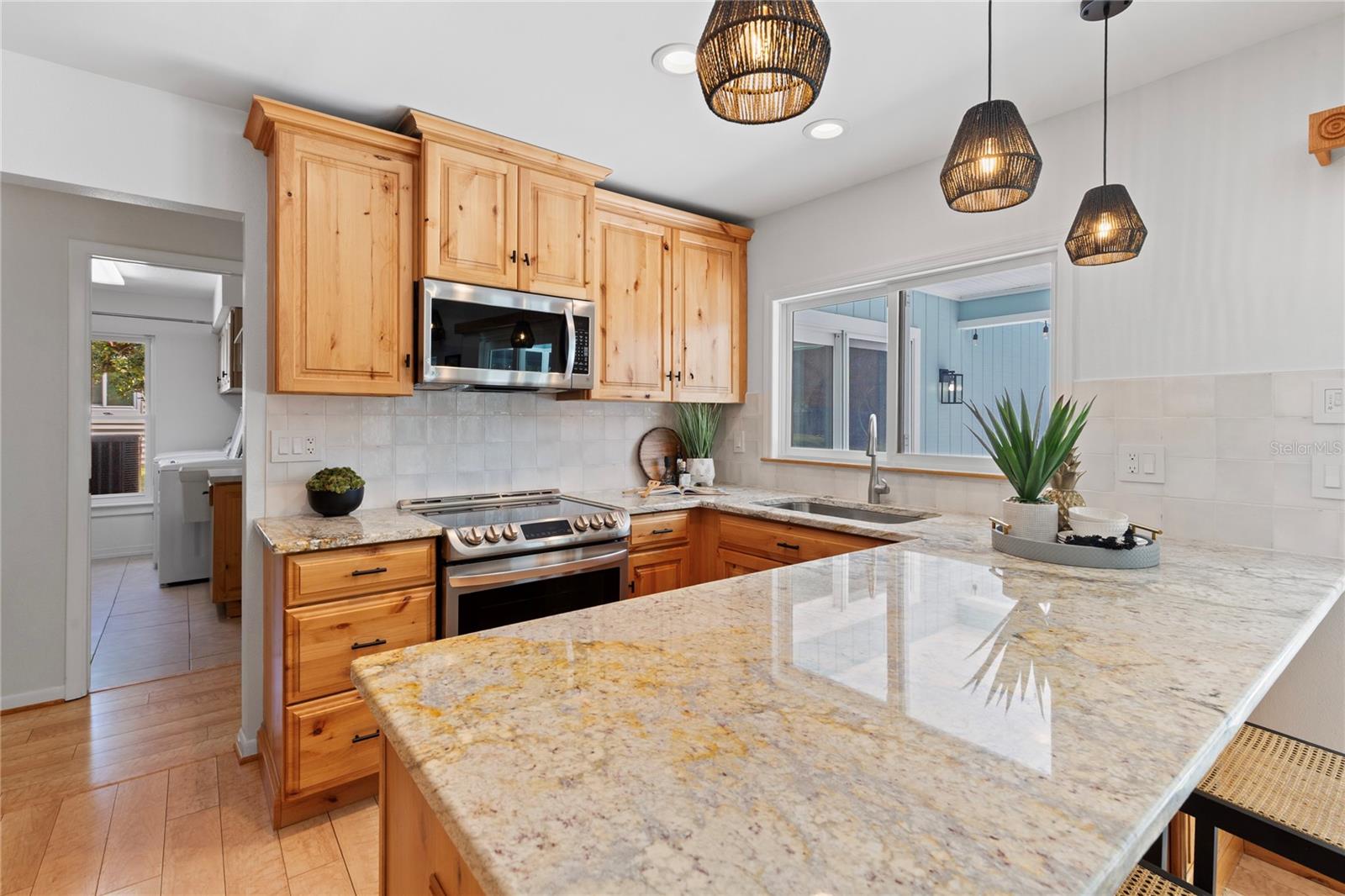 LAKE VALENCIA UNIT ONE - Residential