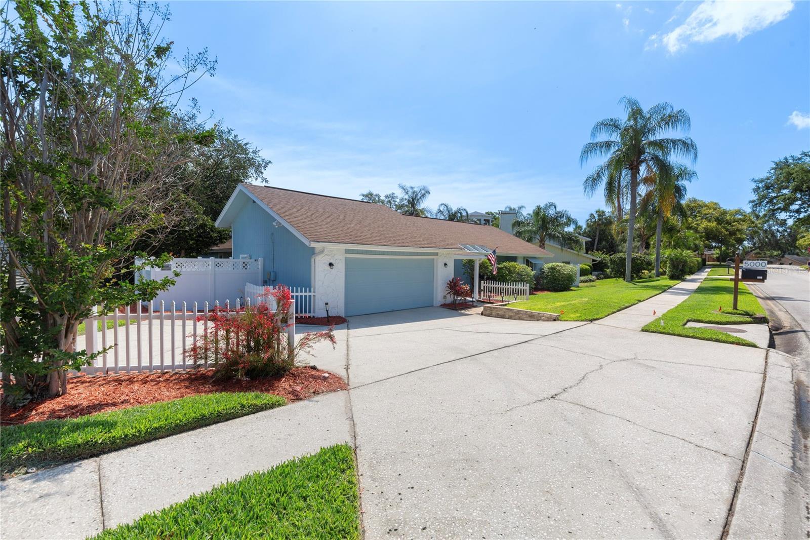 LAKE VALENCIA UNIT ONE - Residential