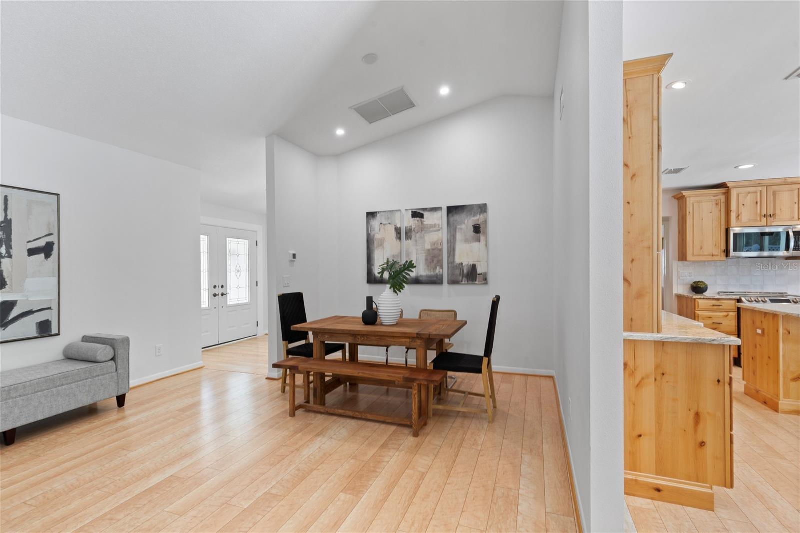 LAKE VALENCIA UNIT ONE - Residential