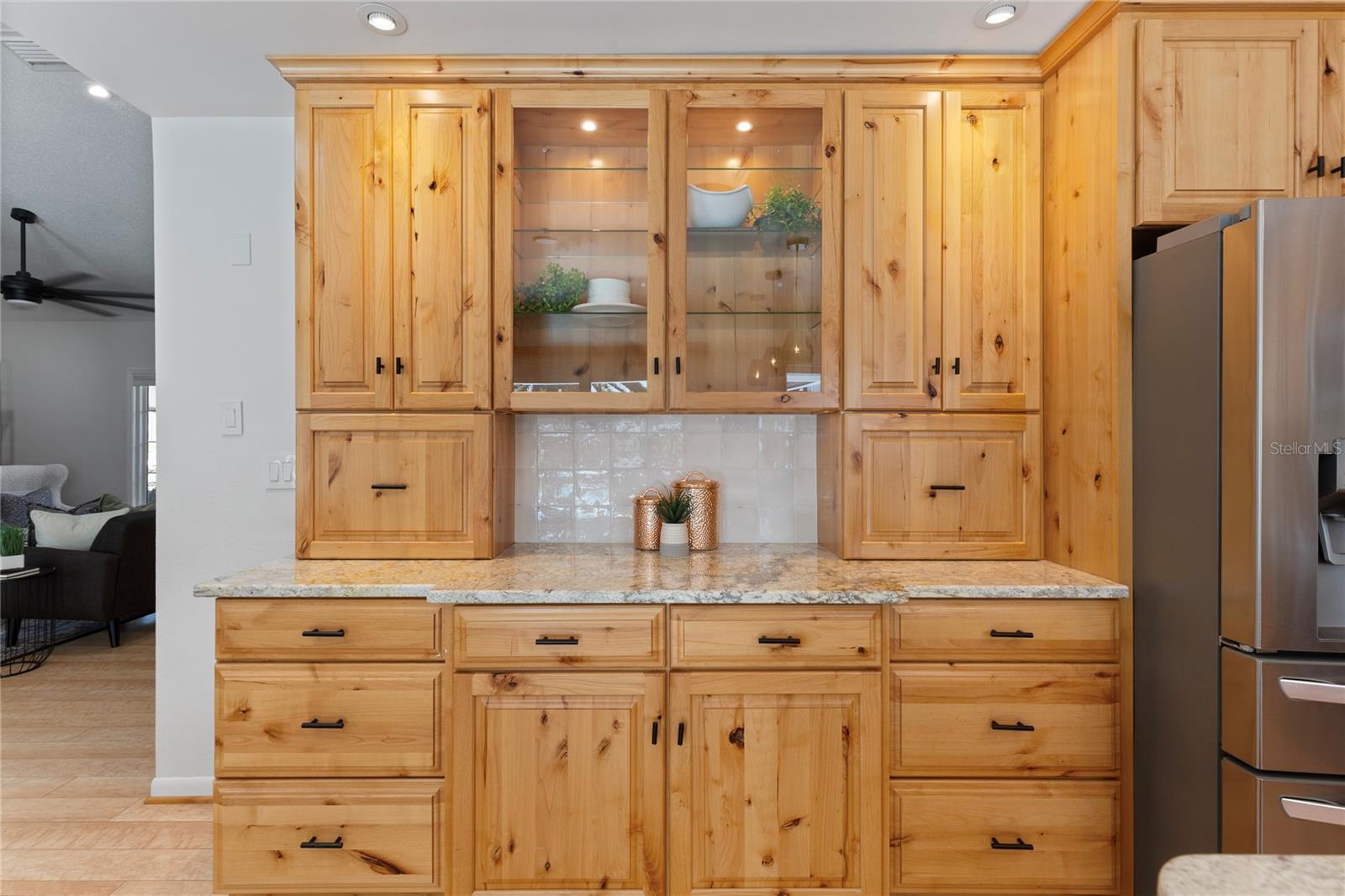 LAKE VALENCIA UNIT ONE - Residential