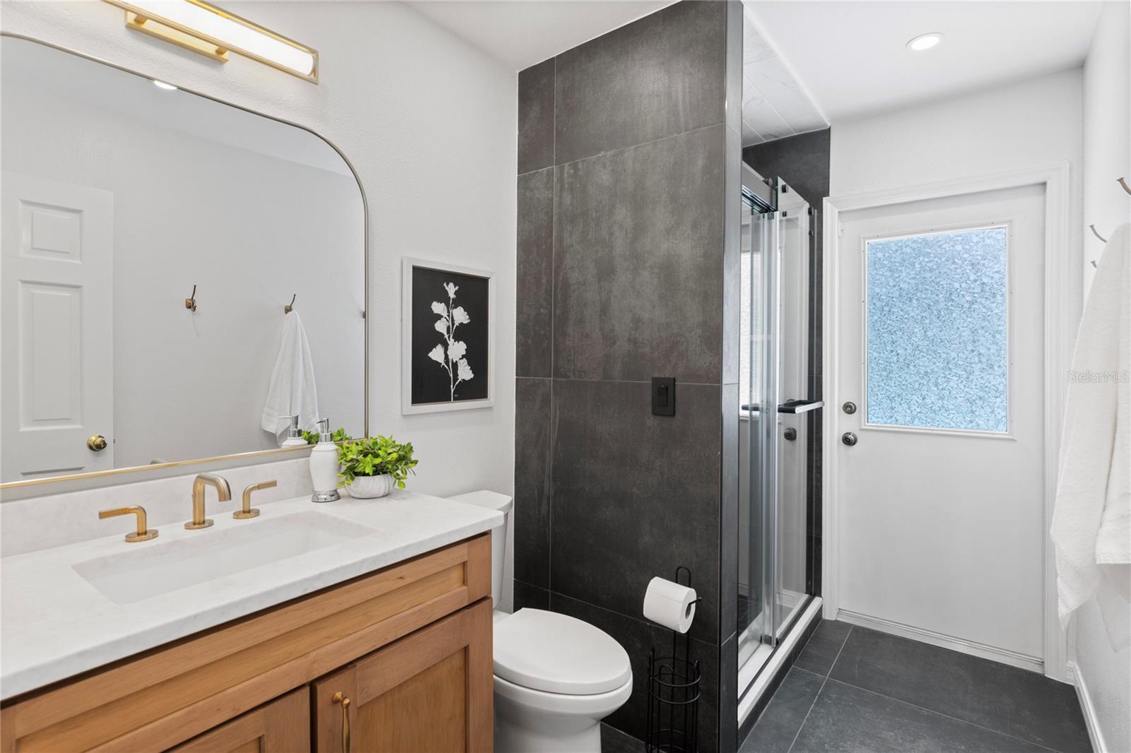 LAKE VALENCIA UNIT ONE - Residential
