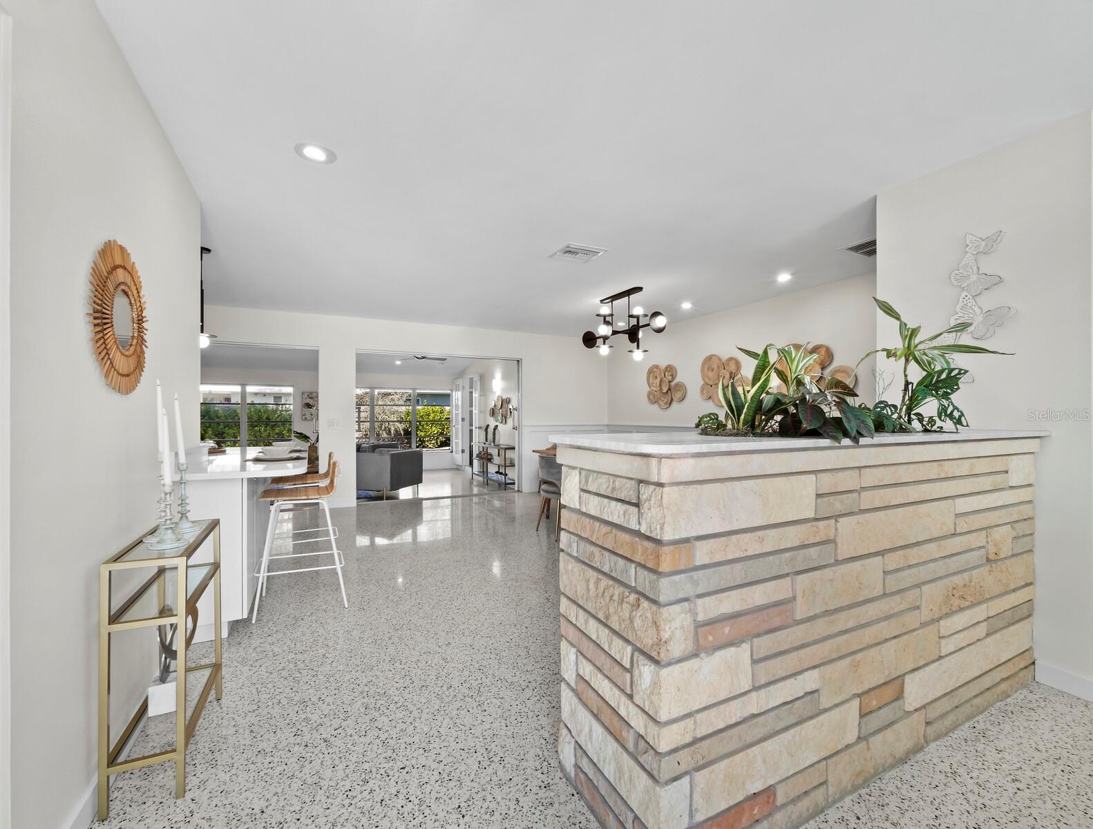 INDIAN BEACH/SAPPHIRE SHORES - Residential