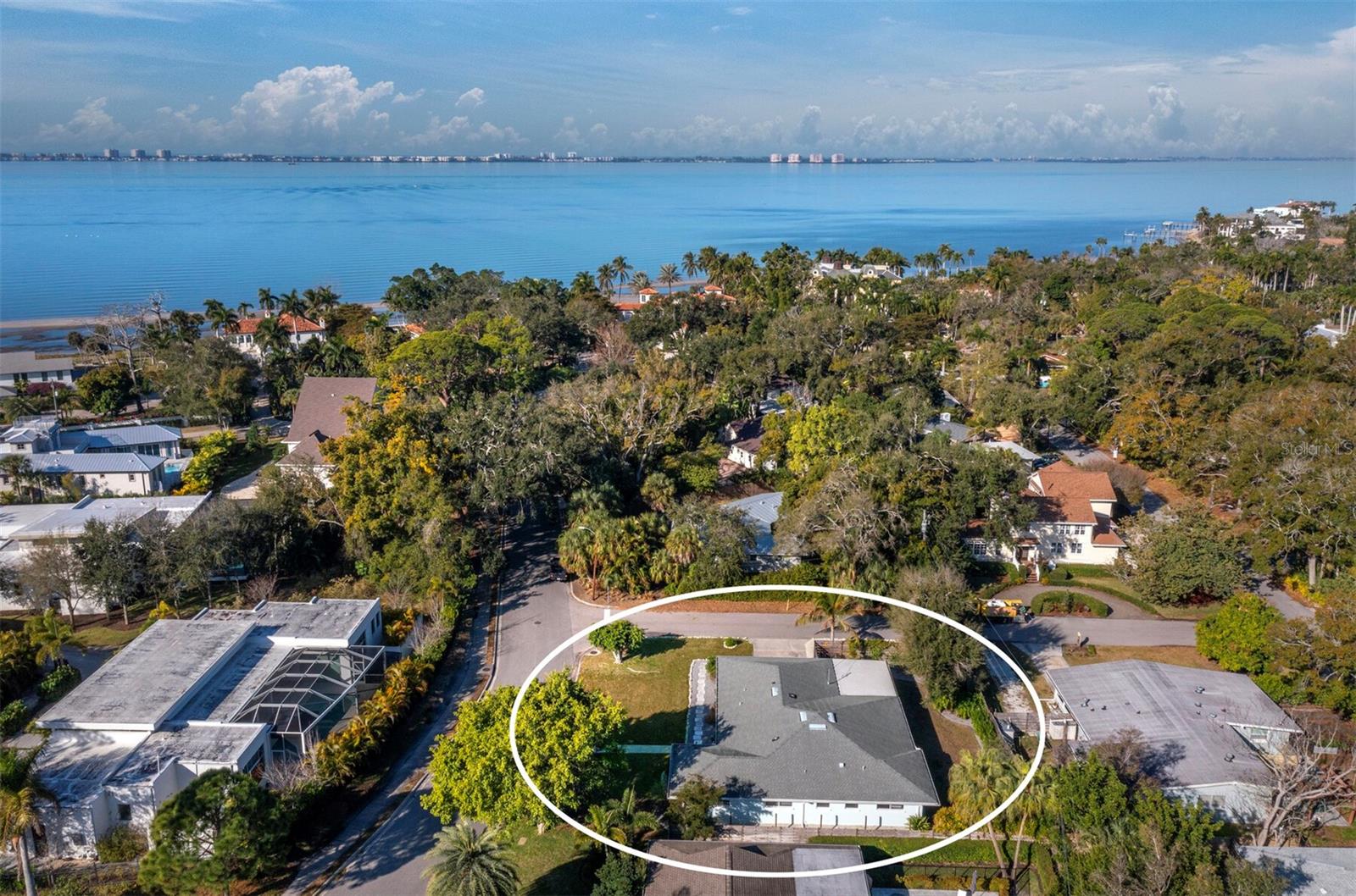 INDIAN BEACH/SAPPHIRE SHORES - Residential