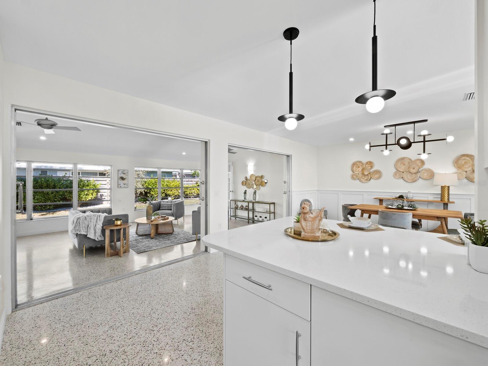 INDIAN BEACH/SAPPHIRE SHORES - Residential