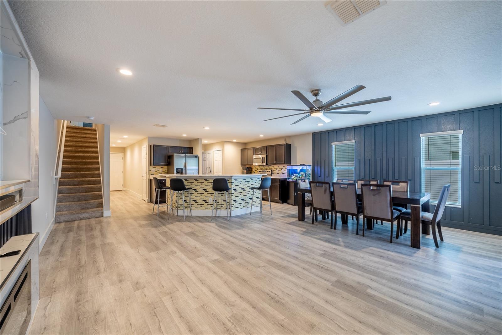2942 FIELDWOOD CIRCLE