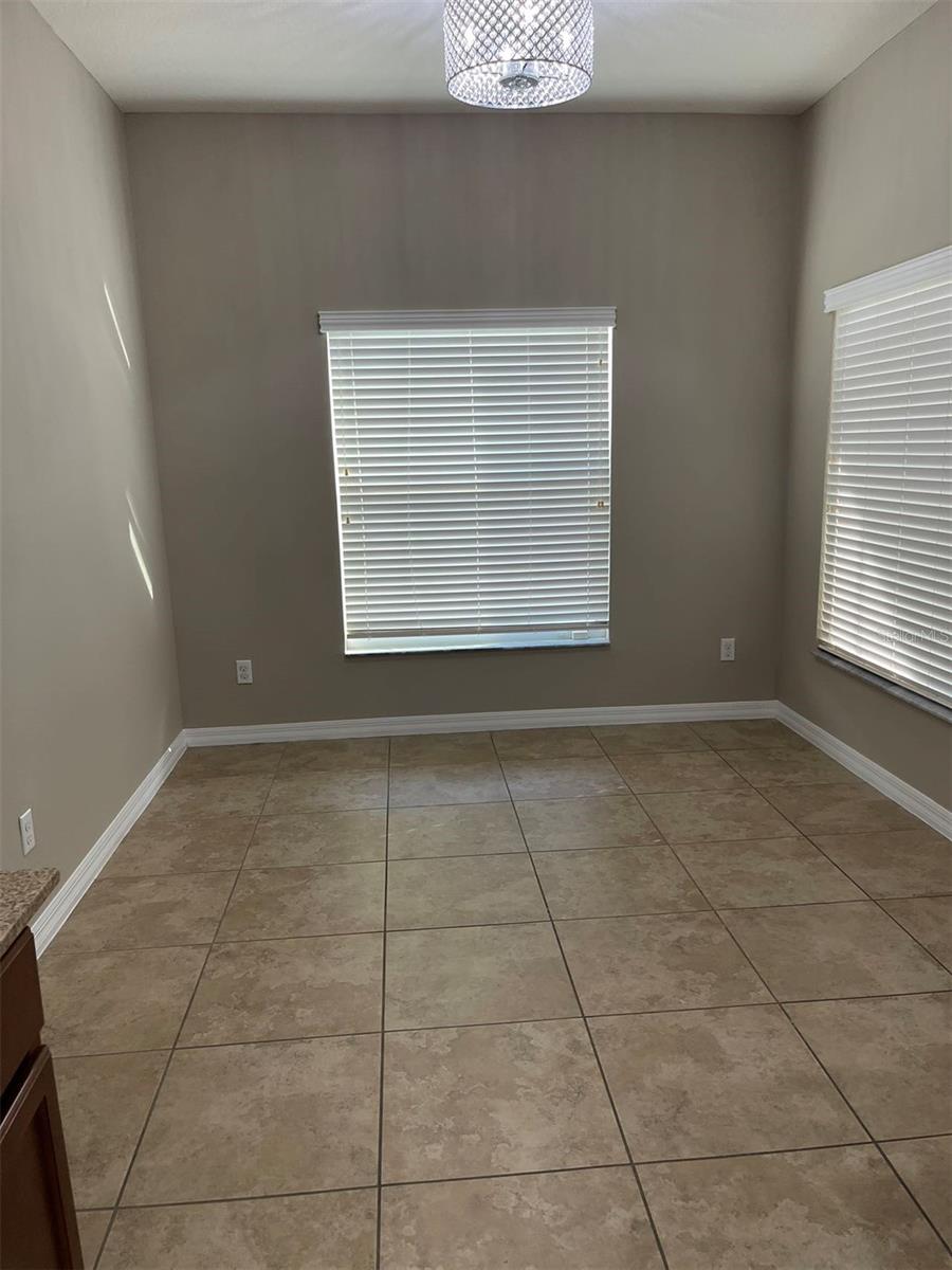 ENCLAVE/MOSS PARK PH2A - Residential Lease