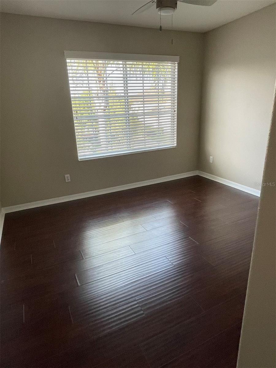 ENCLAVE/MOSS PARK PH2A - Residential Lease