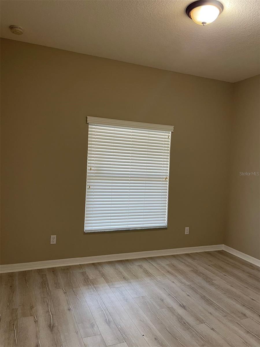 ENCLAVE/MOSS PARK PH2A - Residential Lease