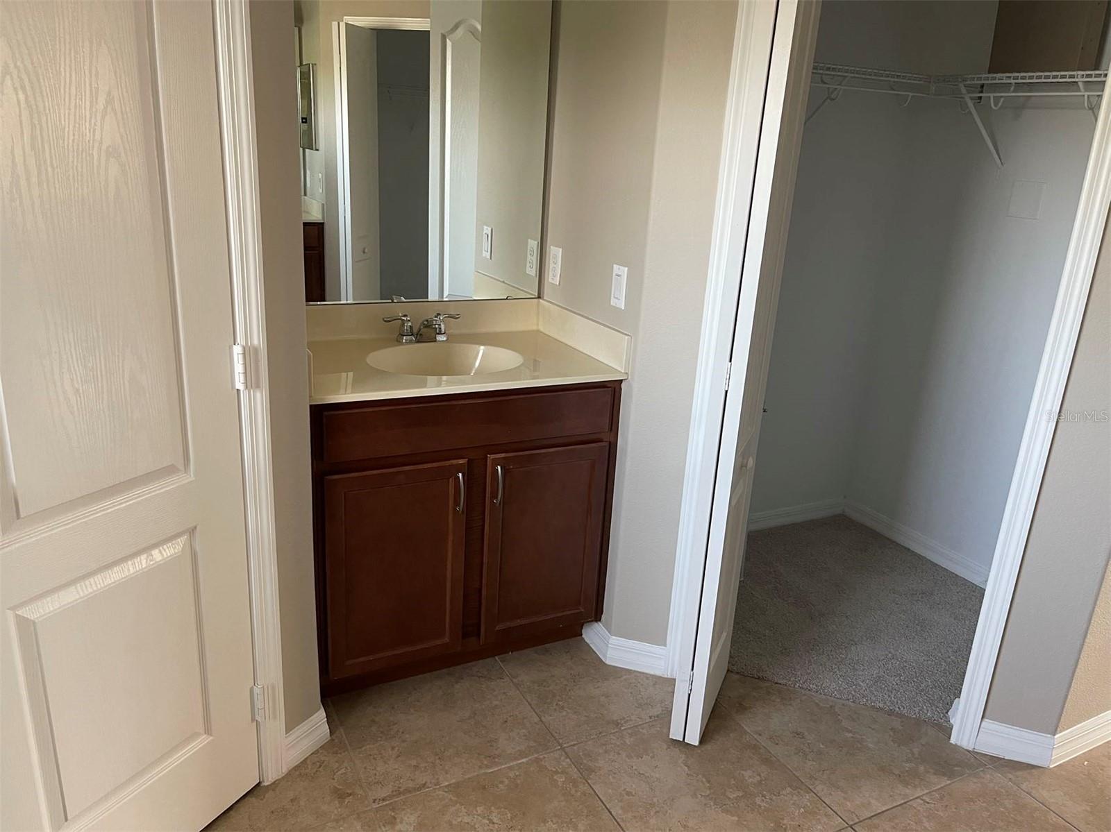 ENCLAVE/MOSS PARK PH2A - Residential Lease