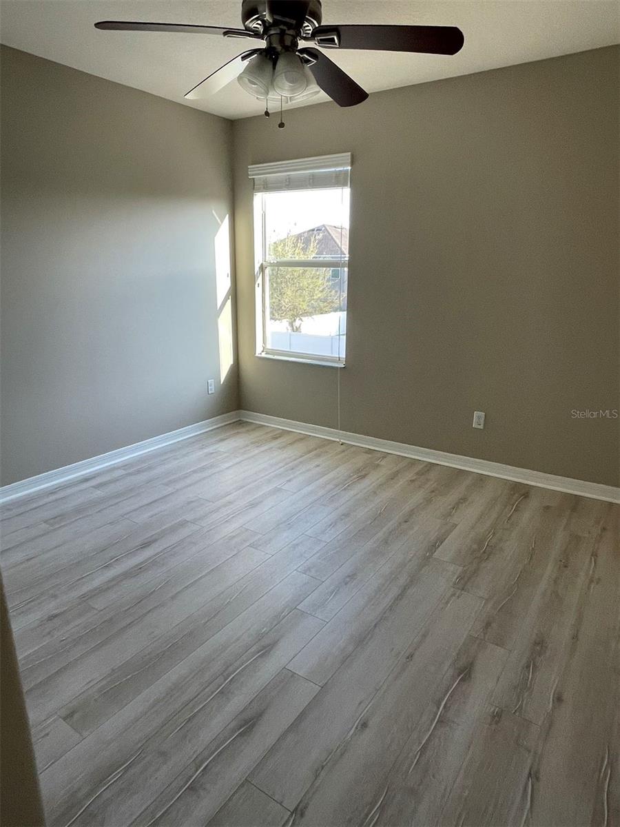 ENCLAVE/MOSS PARK PH2A - Residential Lease