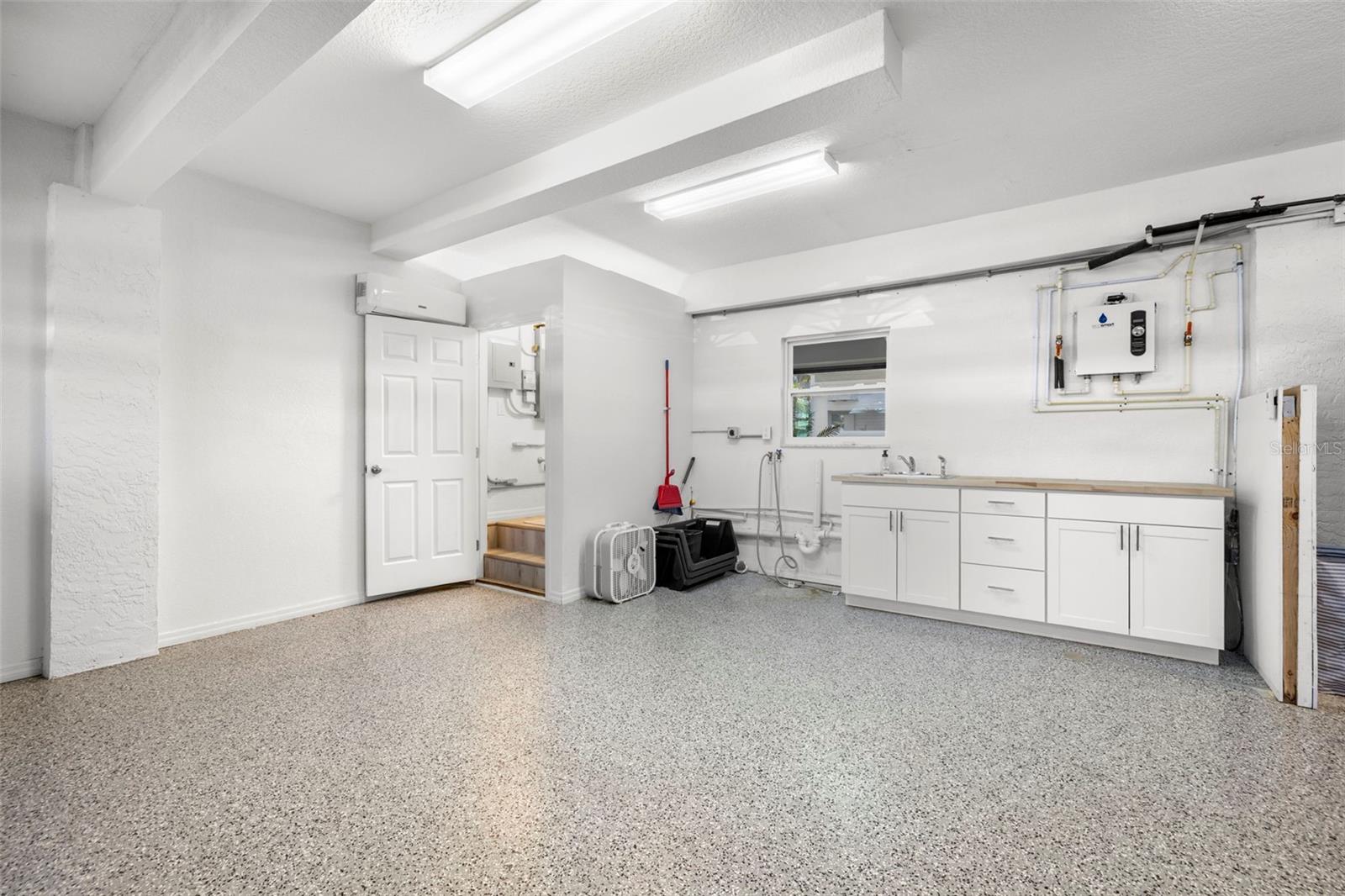 TREASURES OF CAPRI SUB - Residential