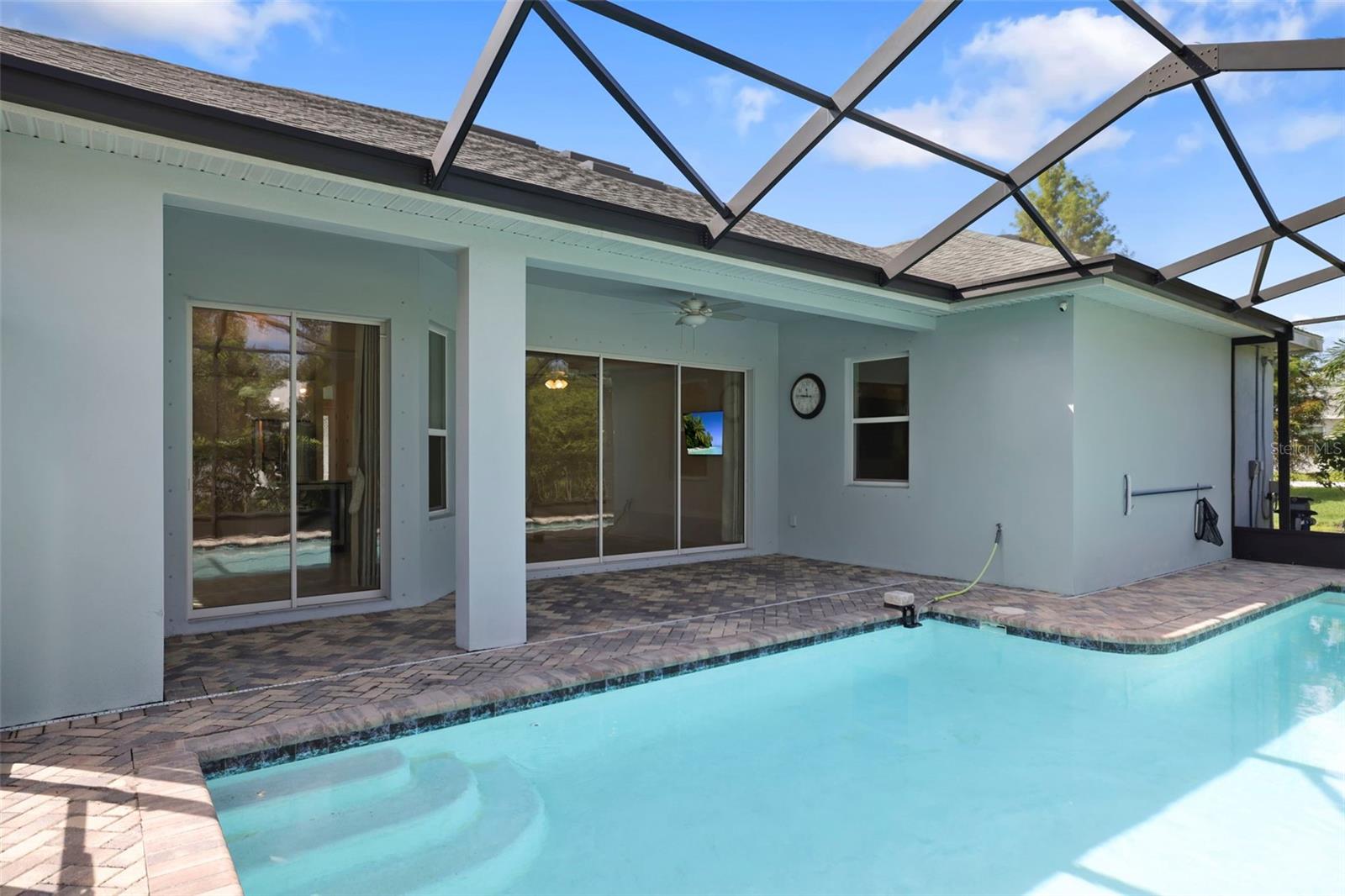 DUNEDIN COVE - Residential