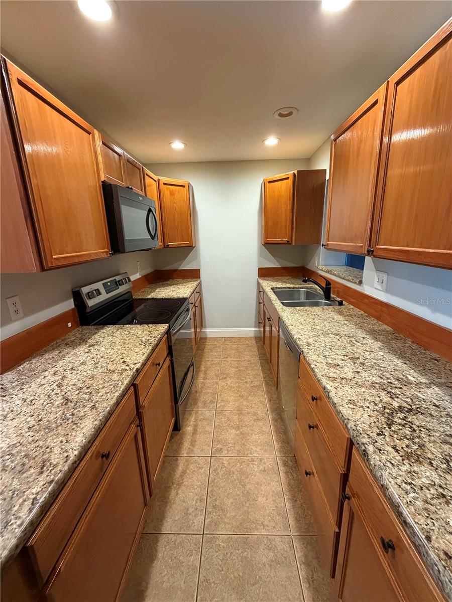 SARASOTA SPGS - Residential Lease