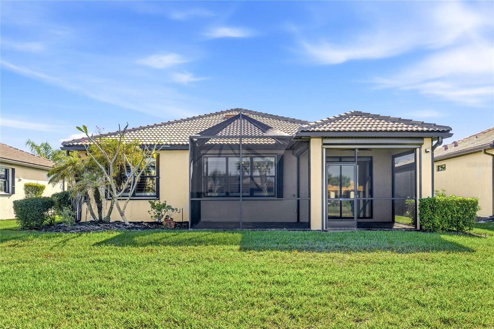 ISLANDWALK/THE WEST VLGS PH 5 - Residential