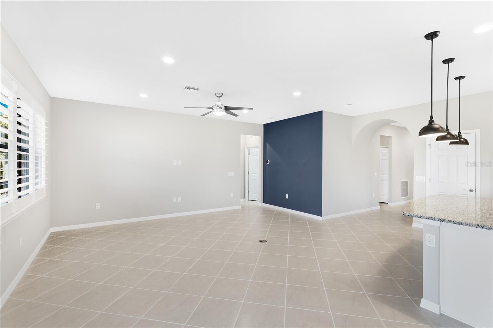 ISLANDWALK/THE WEST VLGS PH 5 - Residential