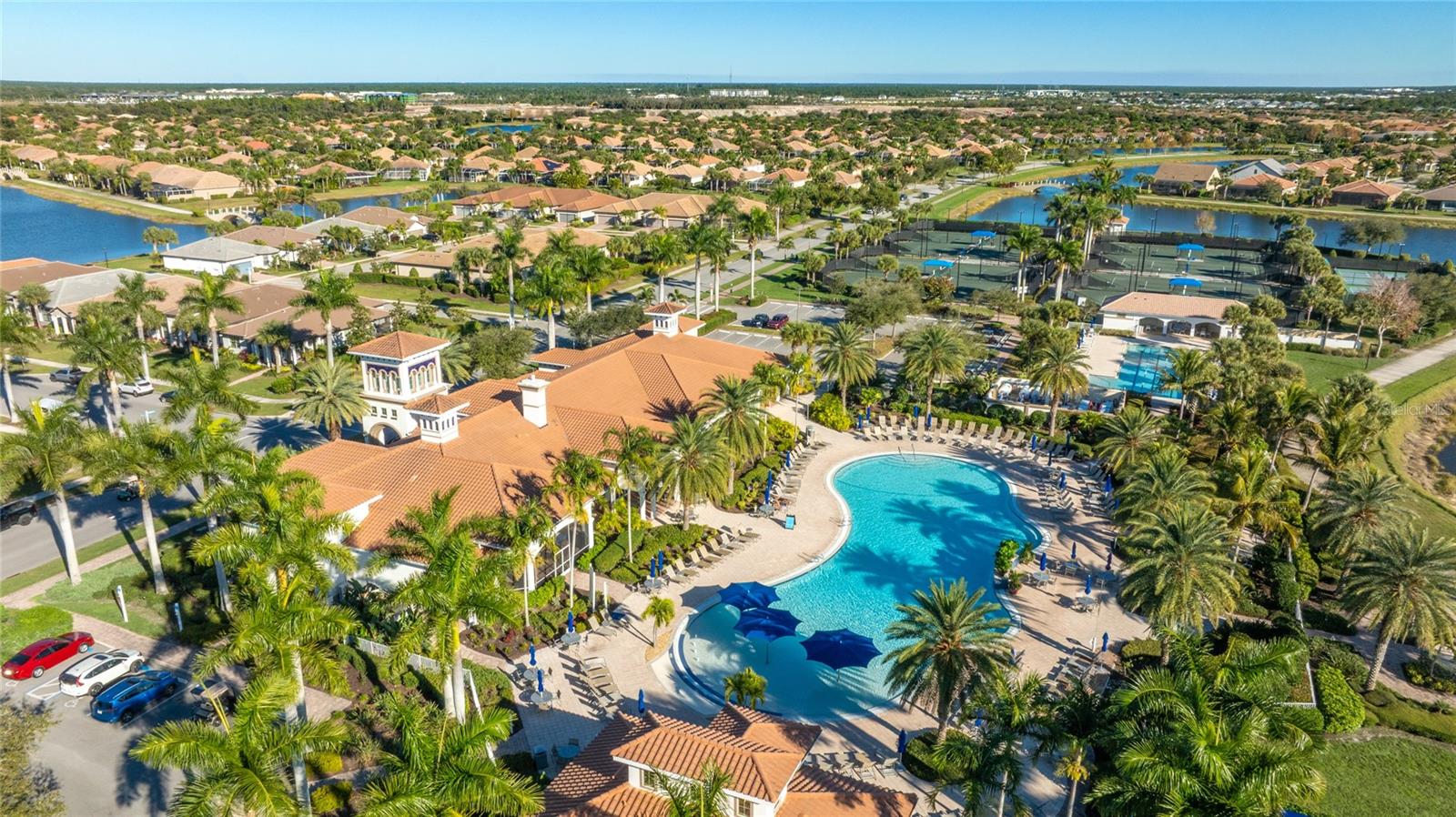 ISLANDWALK/THE WEST VLGS PH 5 - Residential