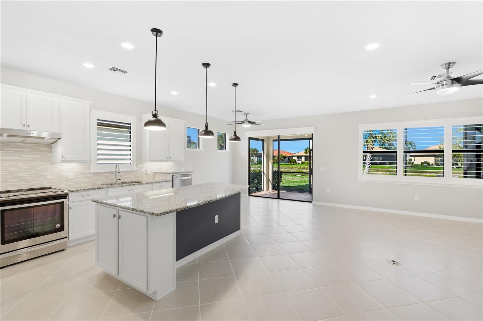 ISLANDWALK/THE WEST VLGS PH 5 - Residential