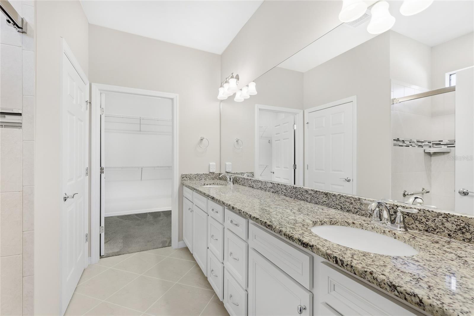 ISLANDWALK/THE WEST VLGS PH 5 - Residential