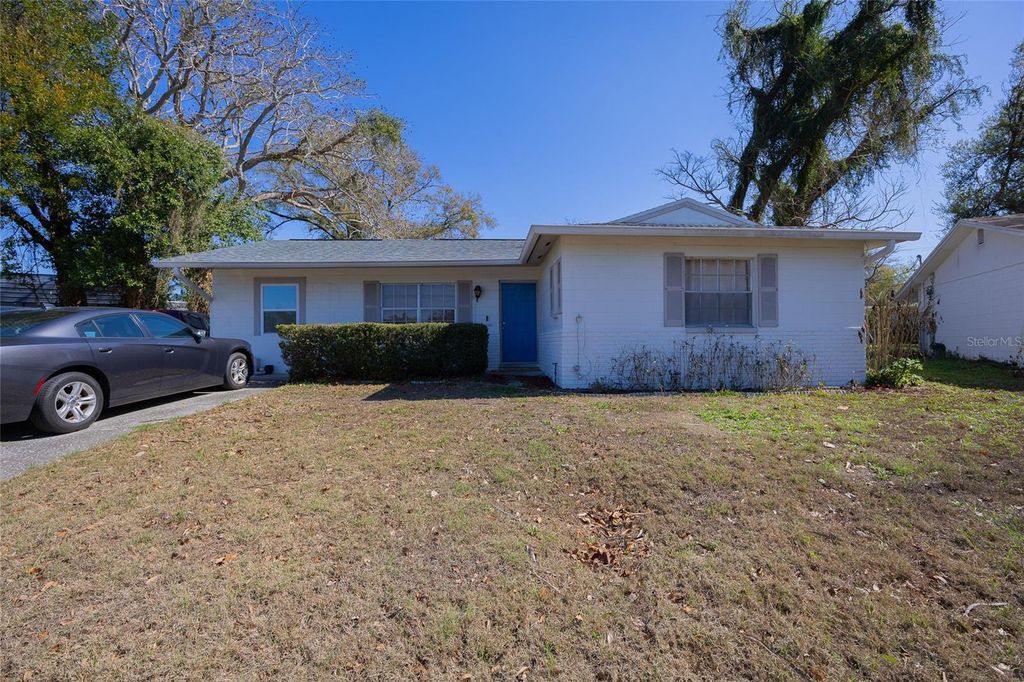 Photo of 726 Fairmont Drive, Brandon, FL 33511 (MLS # TB8482340)