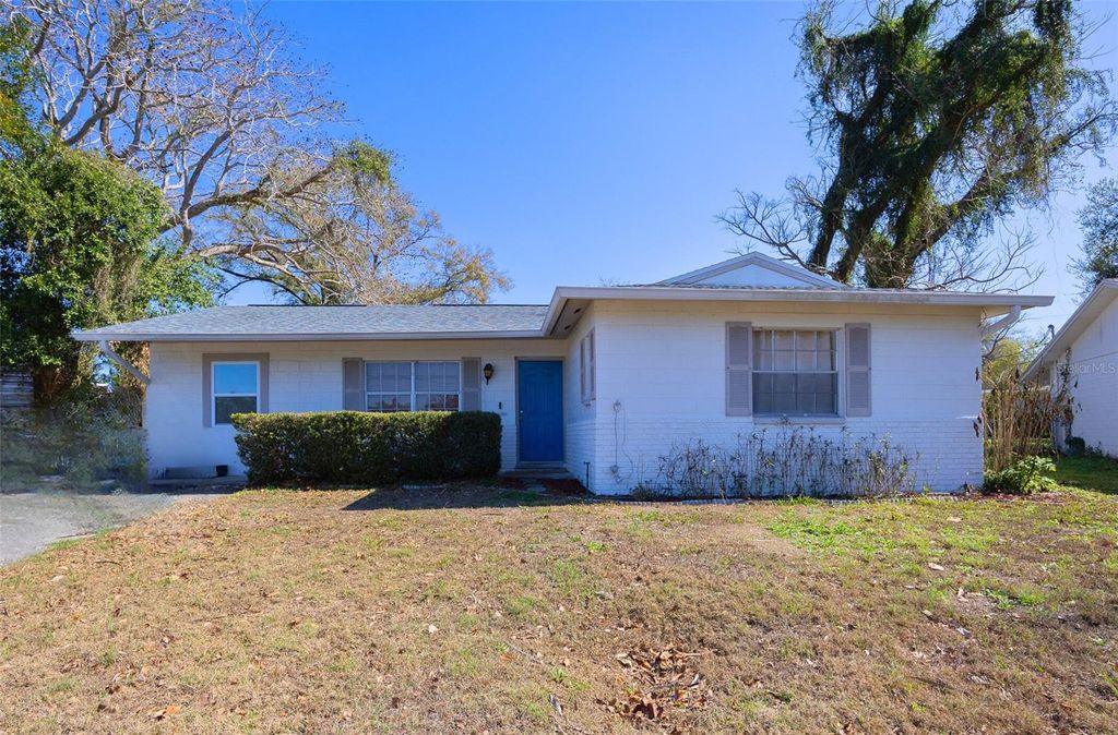 Photo of 726 Fairmont Drive, Brandon, FL 33511 (MLS # TB8482340)