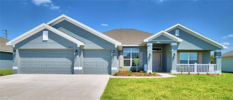 Photo of 4032 Tullamore Lane, Auburndale, FL 33823 (MLS # L4951339)