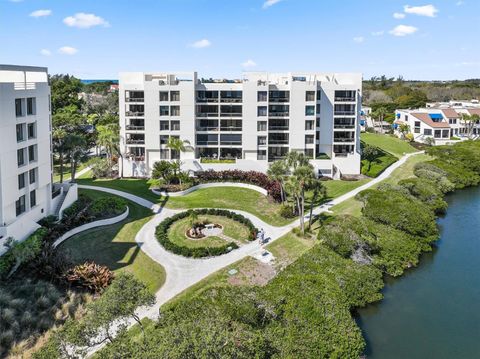 A home in LONGBOAT KEY