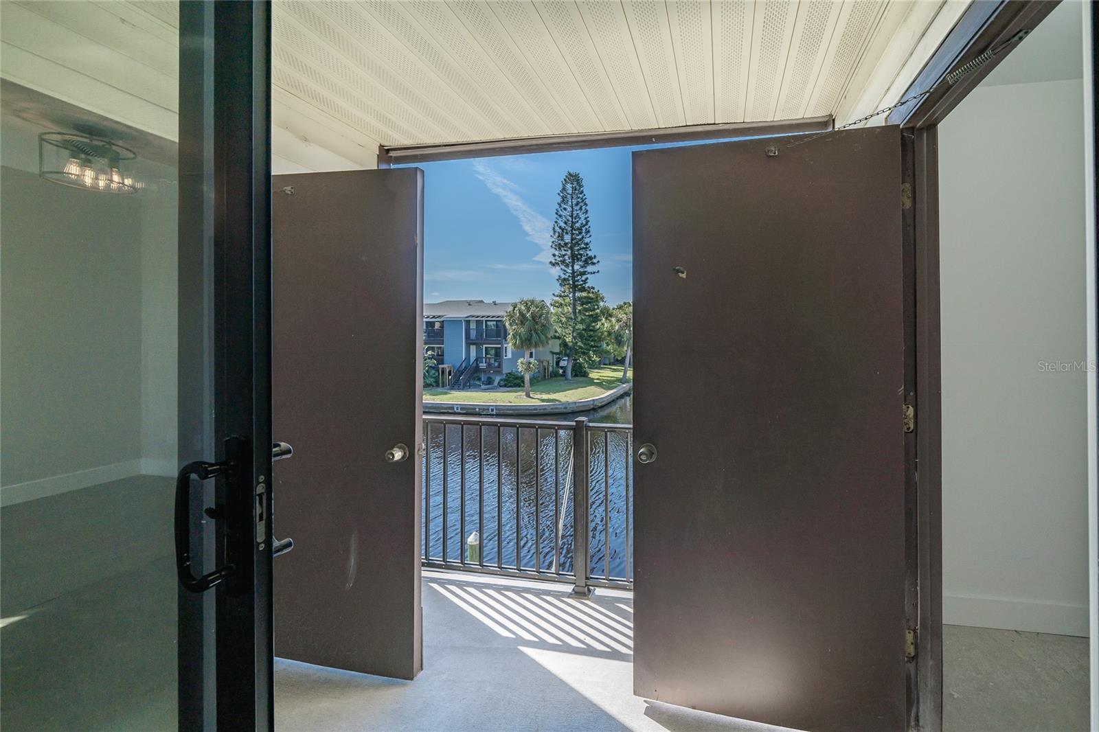 MOORINGS THE CONDO - Residential