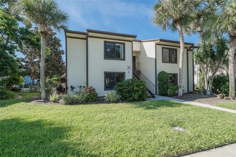 Photo of 372 Moorings Cove Drive #372, Tarpon Springs, FL 34689 (MLS # TB8430265)