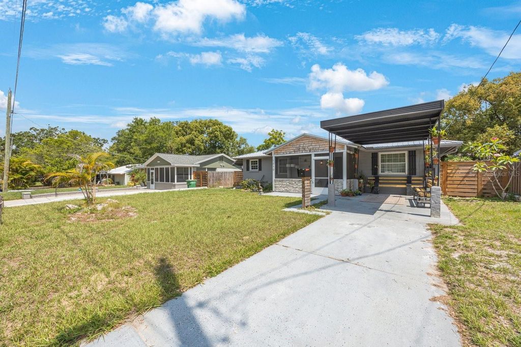 Photo of 1010 E Fern Street, Tampa, FL 33604 (MLS # TB8396198)