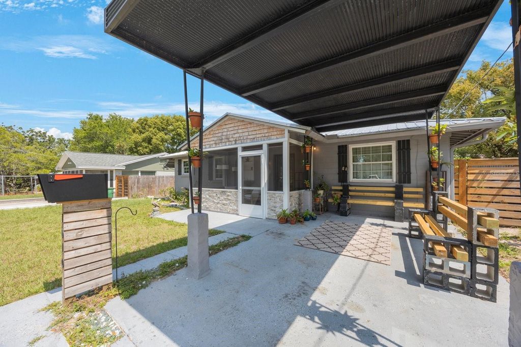 Photo of 1010 E Fern Street, Tampa, FL 33604 (MLS # TB8396198)