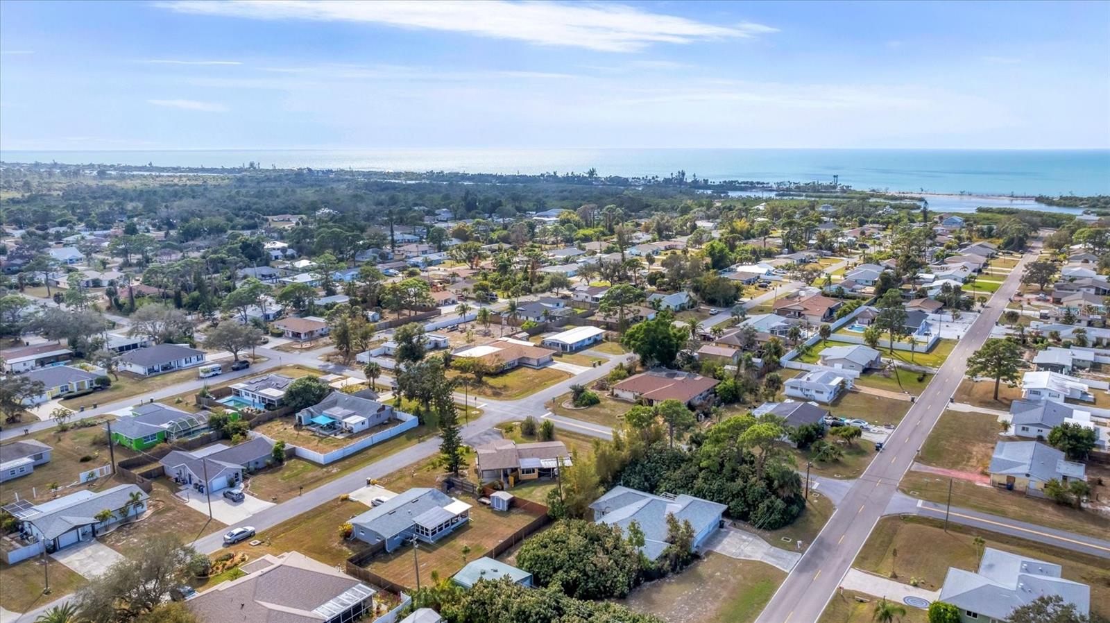 SOUTH VENICE - Residential