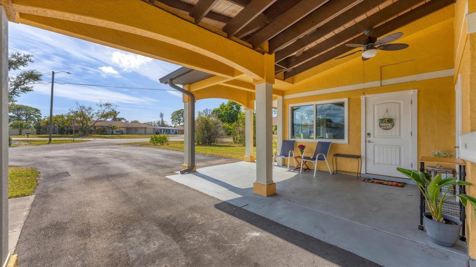 SOUTH VENICE - Residential