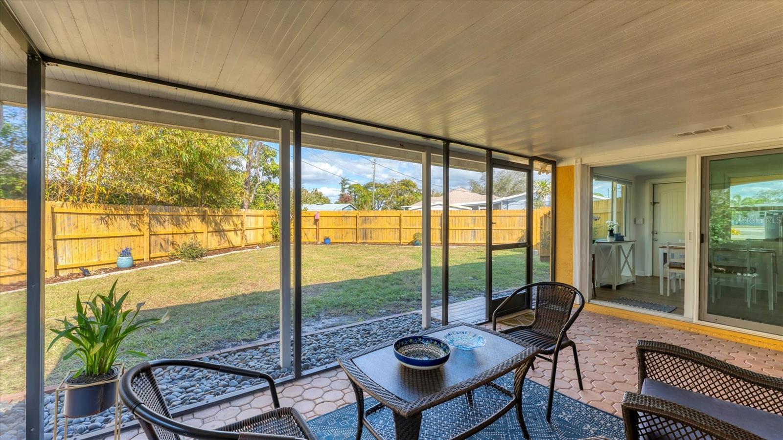 SOUTH VENICE - Residential