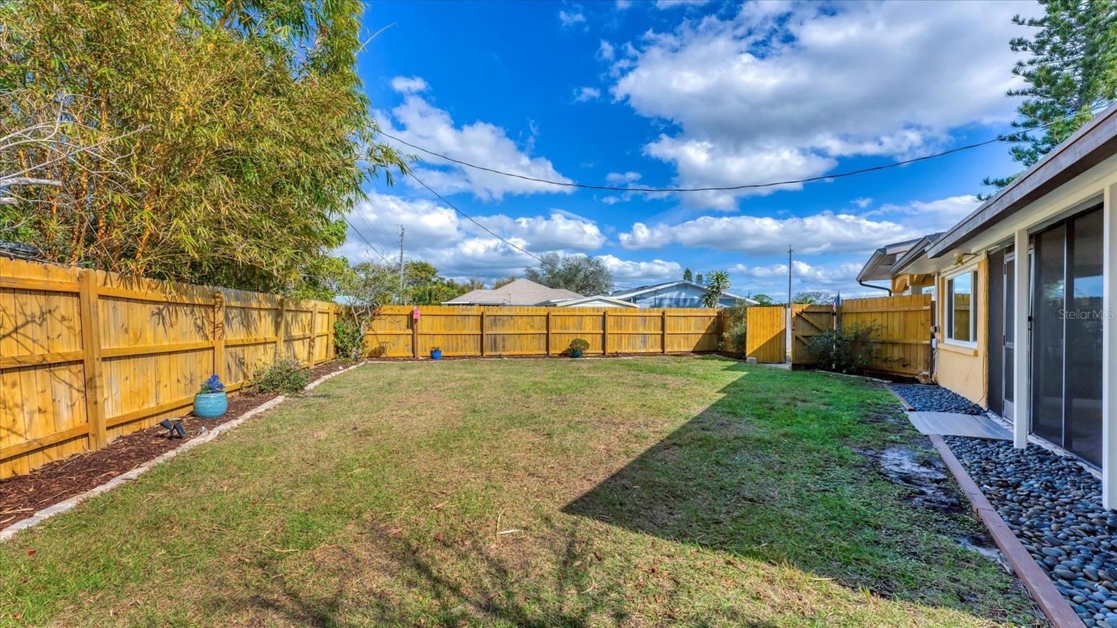 SOUTH VENICE - Residential