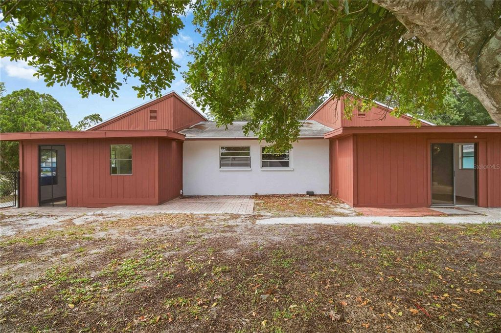 Photo of 6909 Brentford Road, Sarasota, FL 34241 (MLS # A4692688)