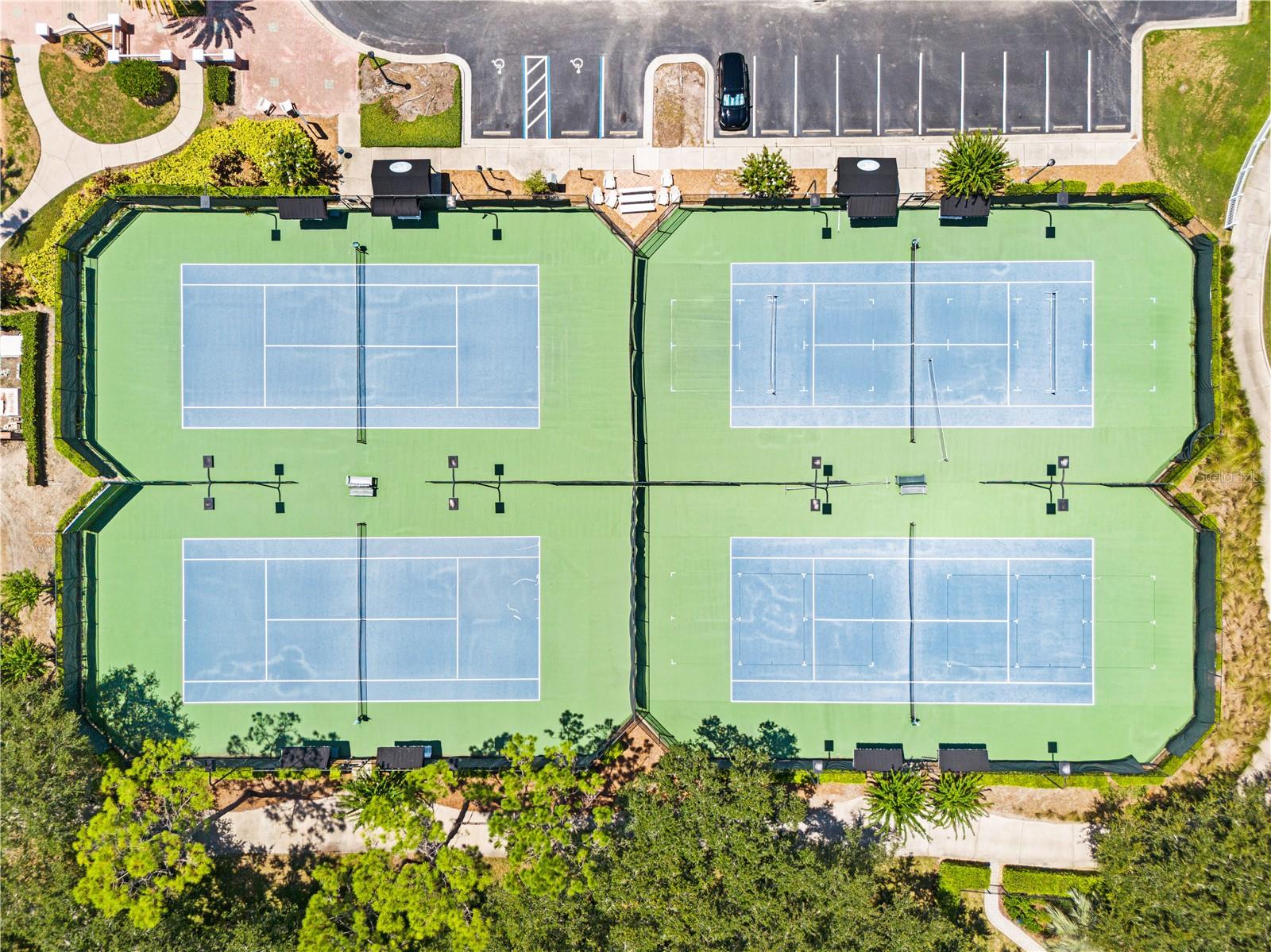 KEENES POINTE UNIT 7 - Residential