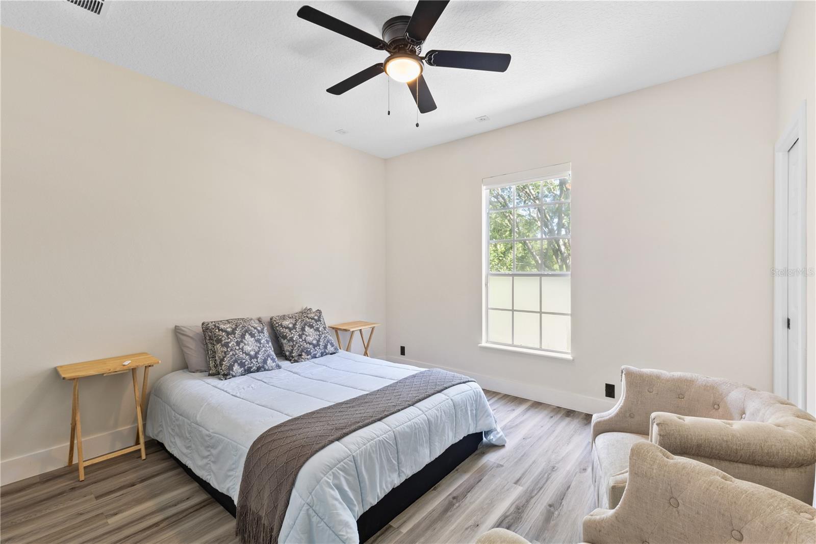 KEENES POINTE UNIT 7 - Residential