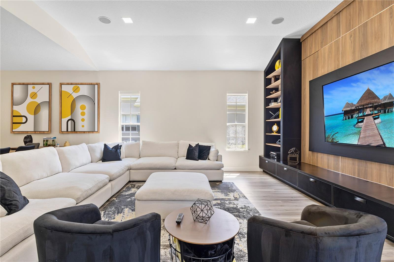 KEENES POINTE UNIT 7 - Residential