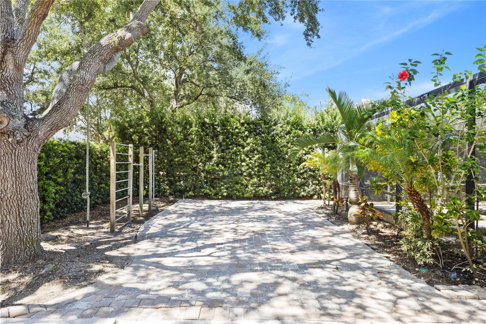 KEENES POINTE UNIT 7 - Residential