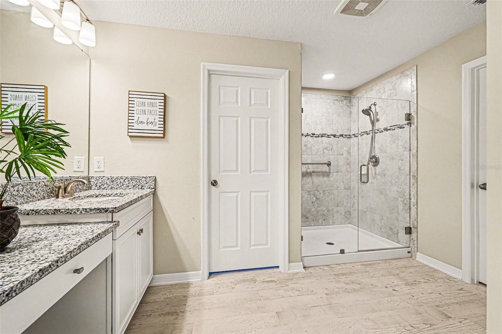 BERRY BAY SUB - Residential