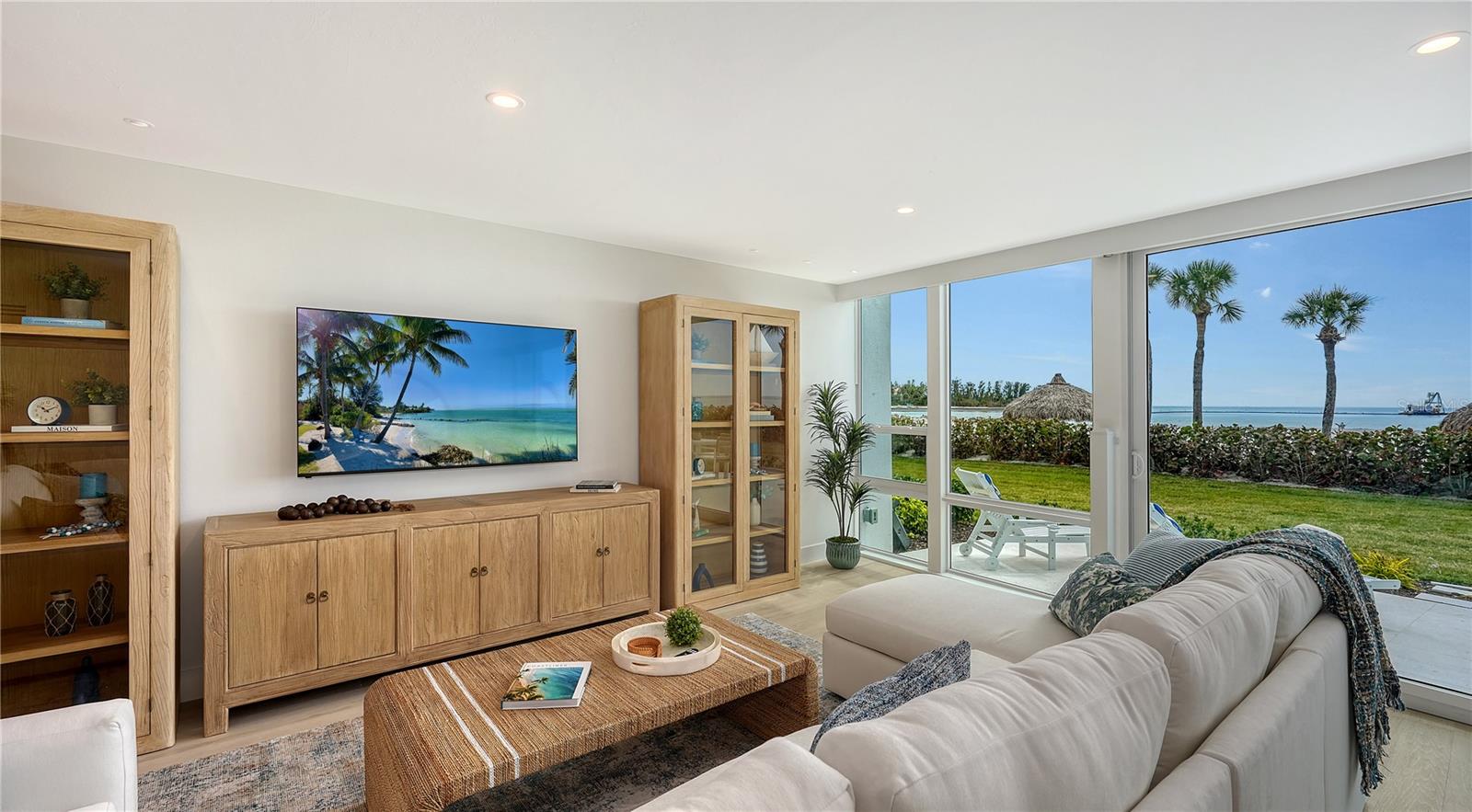 SANDS POINT - Residential