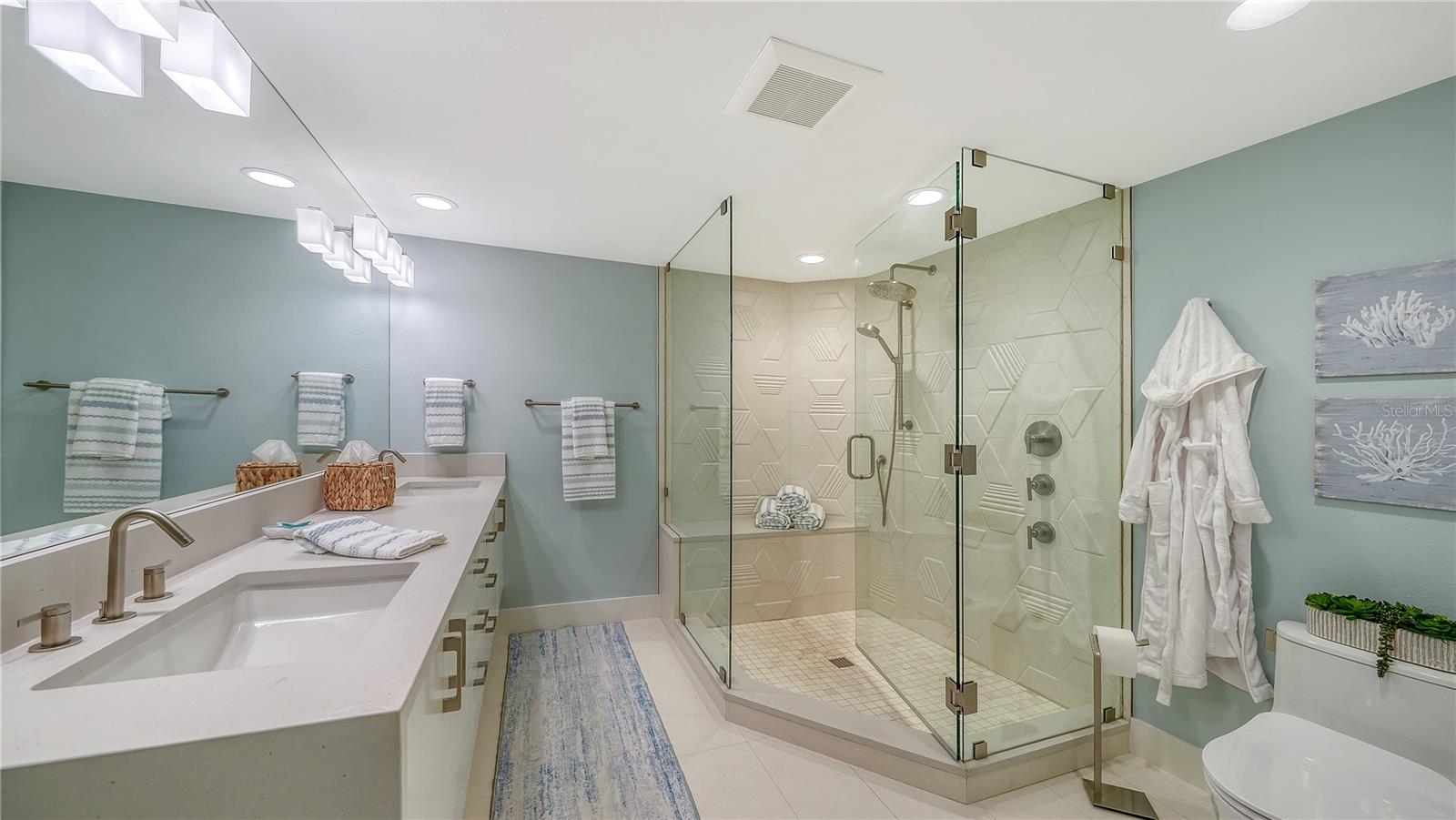 SANDS POINT - Residential