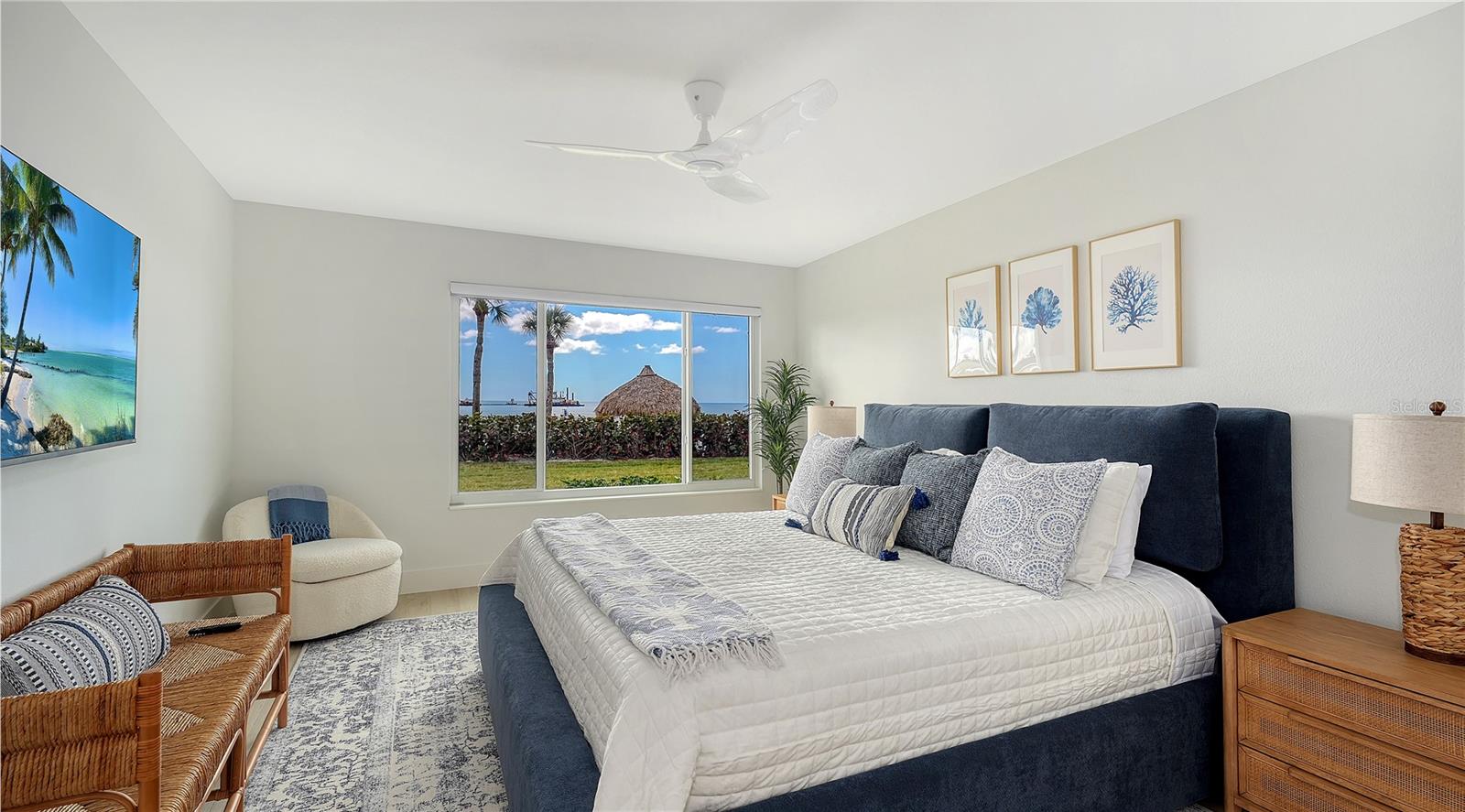 SANDS POINT - Residential