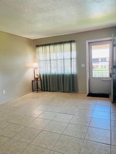 TAVARES LAKEVIEW CONDO - Residential