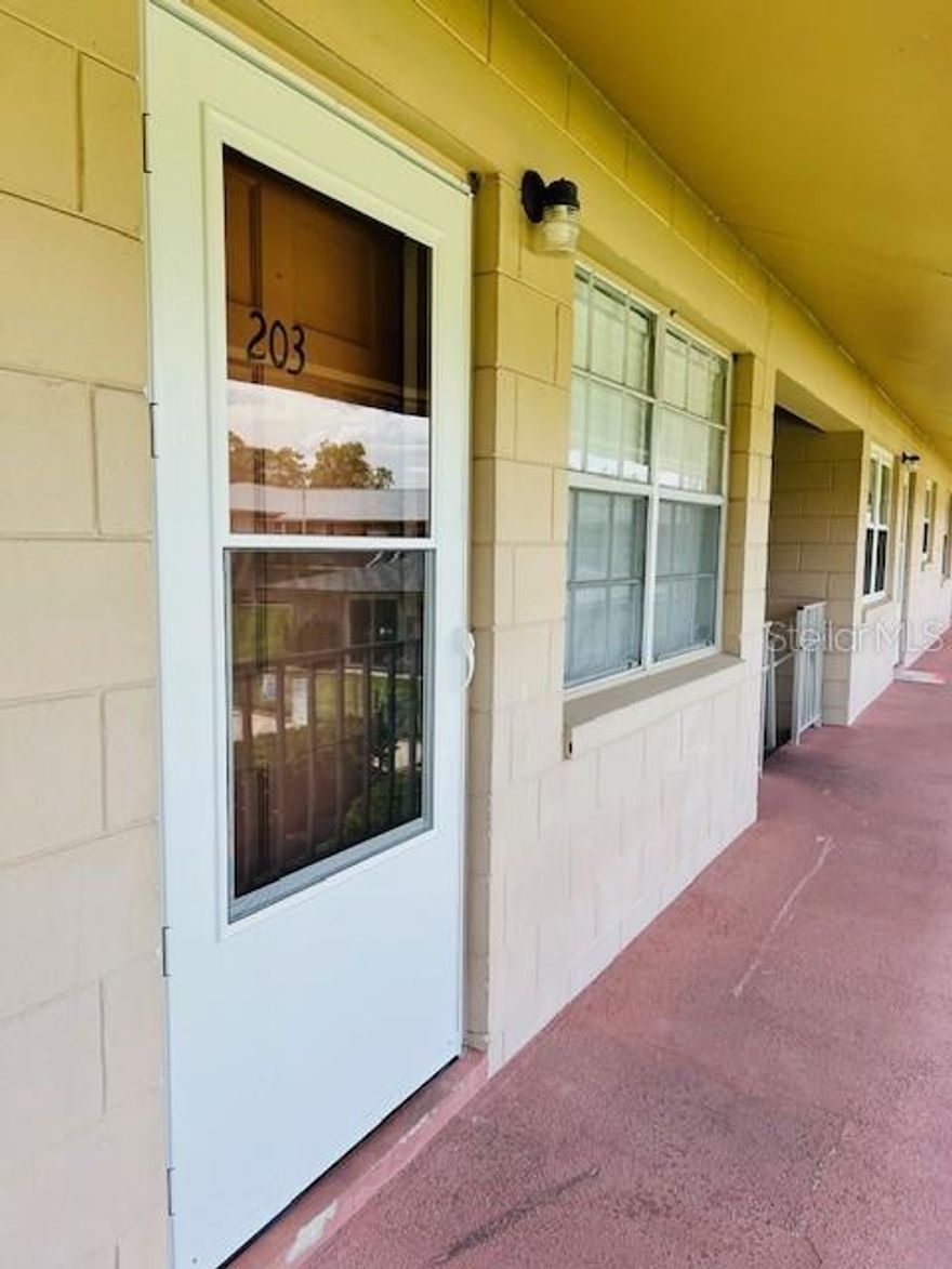 Don't miss a great opportunity to own this hidden gem! Located in downtown Tavares, just 3 miles from downtown Mount Dora. This one bedroom condo is spacious and ready for immediate occupancy! Easy to maintain with tiled floors and a great layout. The community is small and inviting with a beautifully landscaped courtyard, reserved owner parking, a sparkling swimming pool, and new laundry machines in the community laundry room. Located in the heart of downtown with so many eateries, churches, businesses, shopping and more. Tavares is only 30 miles to downtown Orlando for easy commuting. Whether you are ready to retire and live the ultimate Florida life or just starting out, this is a great opportunity. There are only 12 rentals allowed in the community and this unit CAN BE RENTED and is APPROVED as a 2025 RENTAL. Investors are welcomed! Newly constructed townhomes starting in the $300s are just across the street.